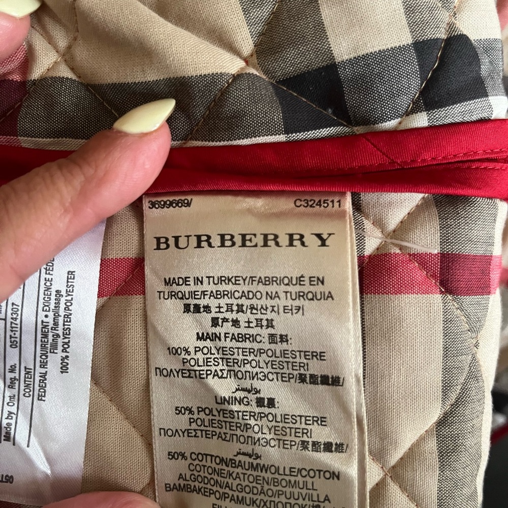 Burberry Red Quilted Jacket with Classic Check Lining. PREOWNED - Picture 8 of 9